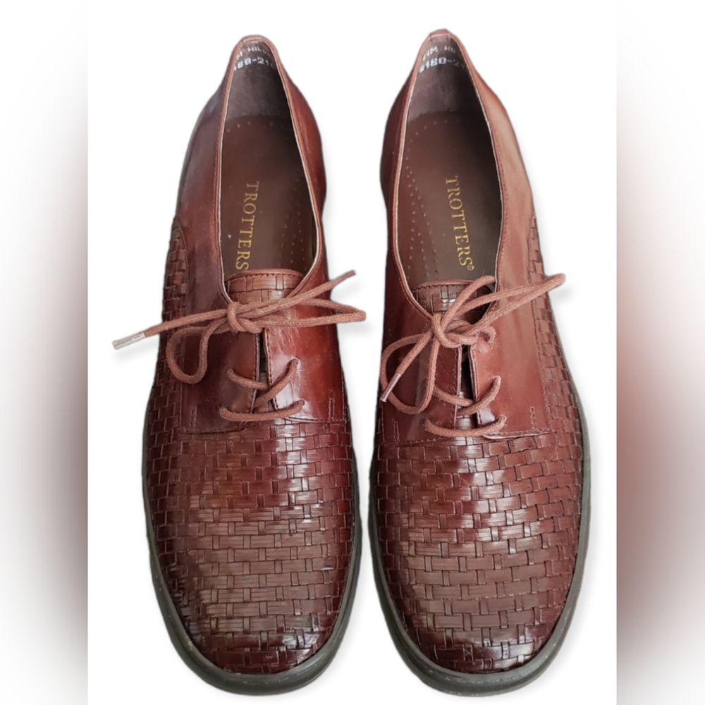 Trotters Hilda Brown Woven Leather Lace Up Loafers NWOB